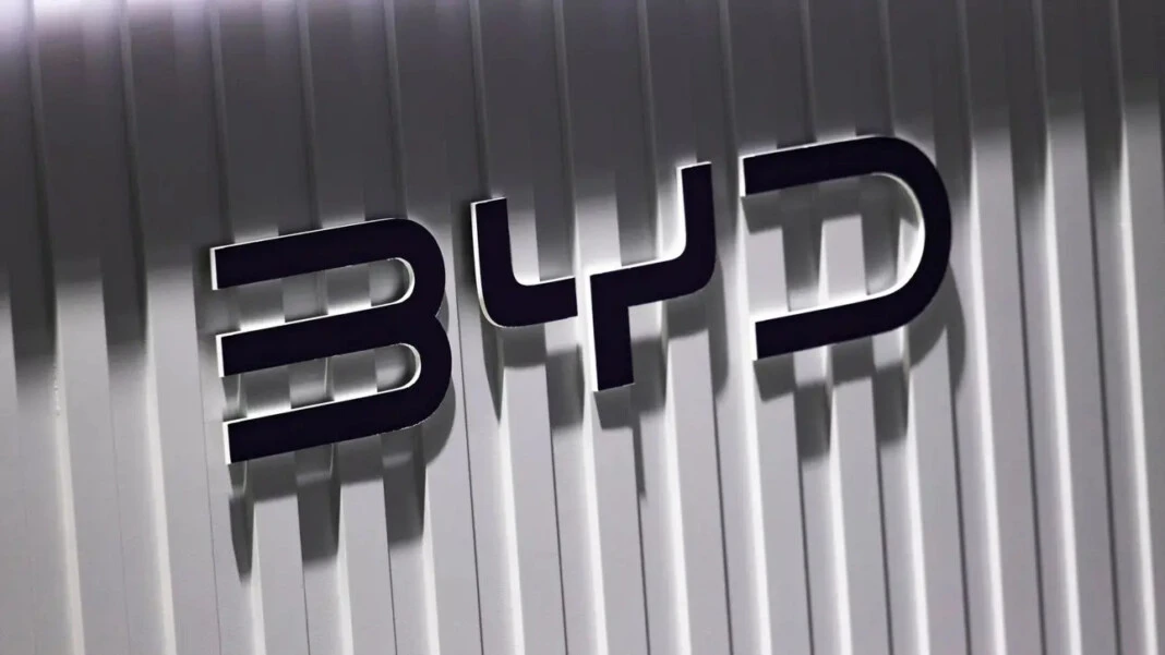 اولین خودروی تولید انبوه BYD Formula Leopard 5 رسما از خط مونتاژ خارج شد