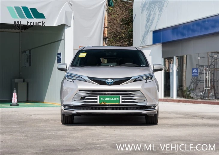 2023 Toyota Sienna 2.5L Hybrid